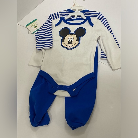 Disney onesies - Picture 5 of 8